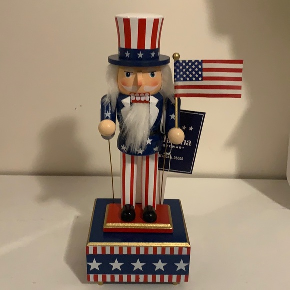 Martha Stewart Patriotic | Holiday | Martha Stewart Patriotic Moveable ...